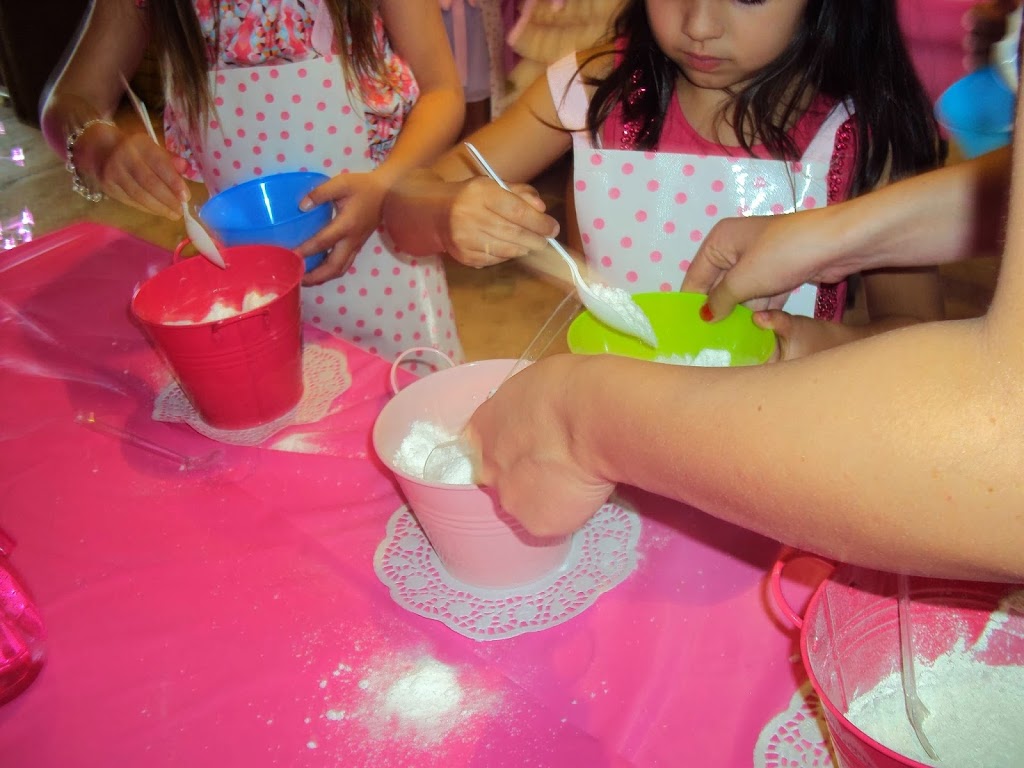 Kids Party Company |  | Throsby Cl, Barden Ridge NSW 2234, Australia | 0408969041 OR +61 408 969 041