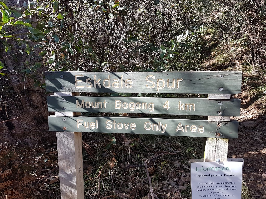 Eskdale Spur Hiking Trailhead | park | Tawonga VIC 3701, Australia