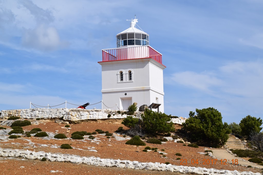 Cape Borda Lighthouse Keepers Heritage Accommodation | real estate agency | Playford Hwy, Cape Borda SA 5223, Australia | 0885534410 OR +61 8 8553 4410