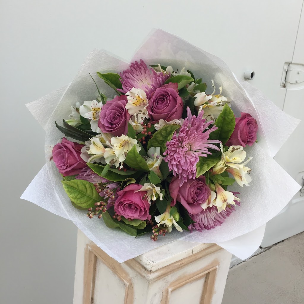 Balashi Flowers Winner of the 2018 Customer Service- NBA Awards  | florist | 1130 Yan Yean Rd, Doreen VIC 3754, Australia | 97178134 OR +61 97178134