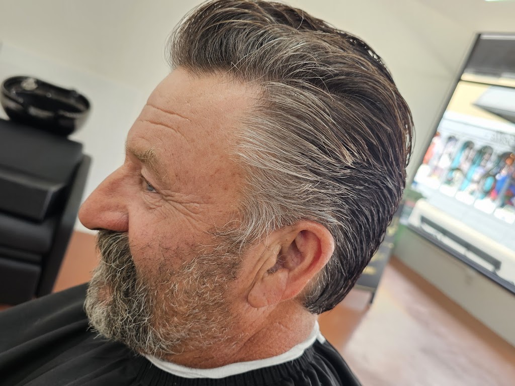 Two Betts Barbershop | 5 Coliseum Walk, Ballarat Central VIC 3350, Australia | Phone: 0491 172 825