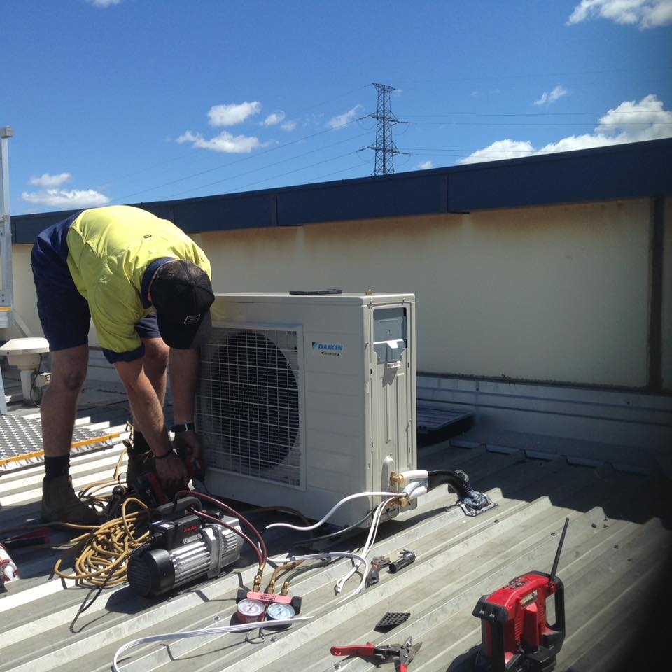 Crown Power Air Conditioning Gold Coast | Bundall QLD 4217, Australia | Phone: 0421 376 620