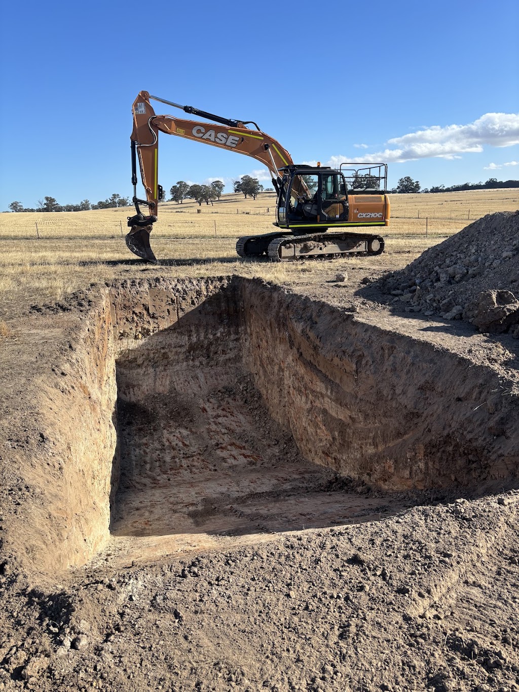 Hutton Excavation’s | 141 Merrylees Rd, Miepoll VIC 3666, Australia | Phone: 0417 274 945