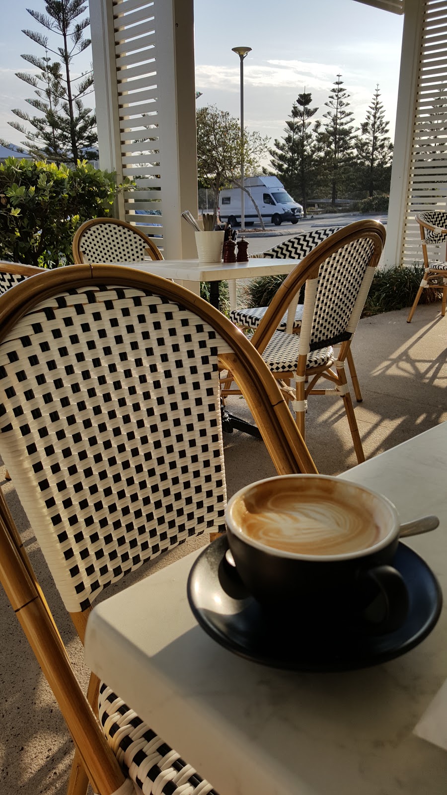 French PATISSERIE | cafe | 49-61 Bells Blvd, Kingscliff NSW 2487, Australia | 0266741356 OR +61 2 6674 1356