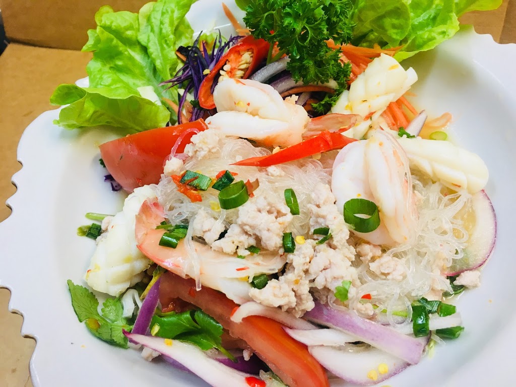 Amphawa Thai Arundel | 2/230 Napper Rd, Parkwood QLD 4215, Australia | Phone: (07) 5563 3968