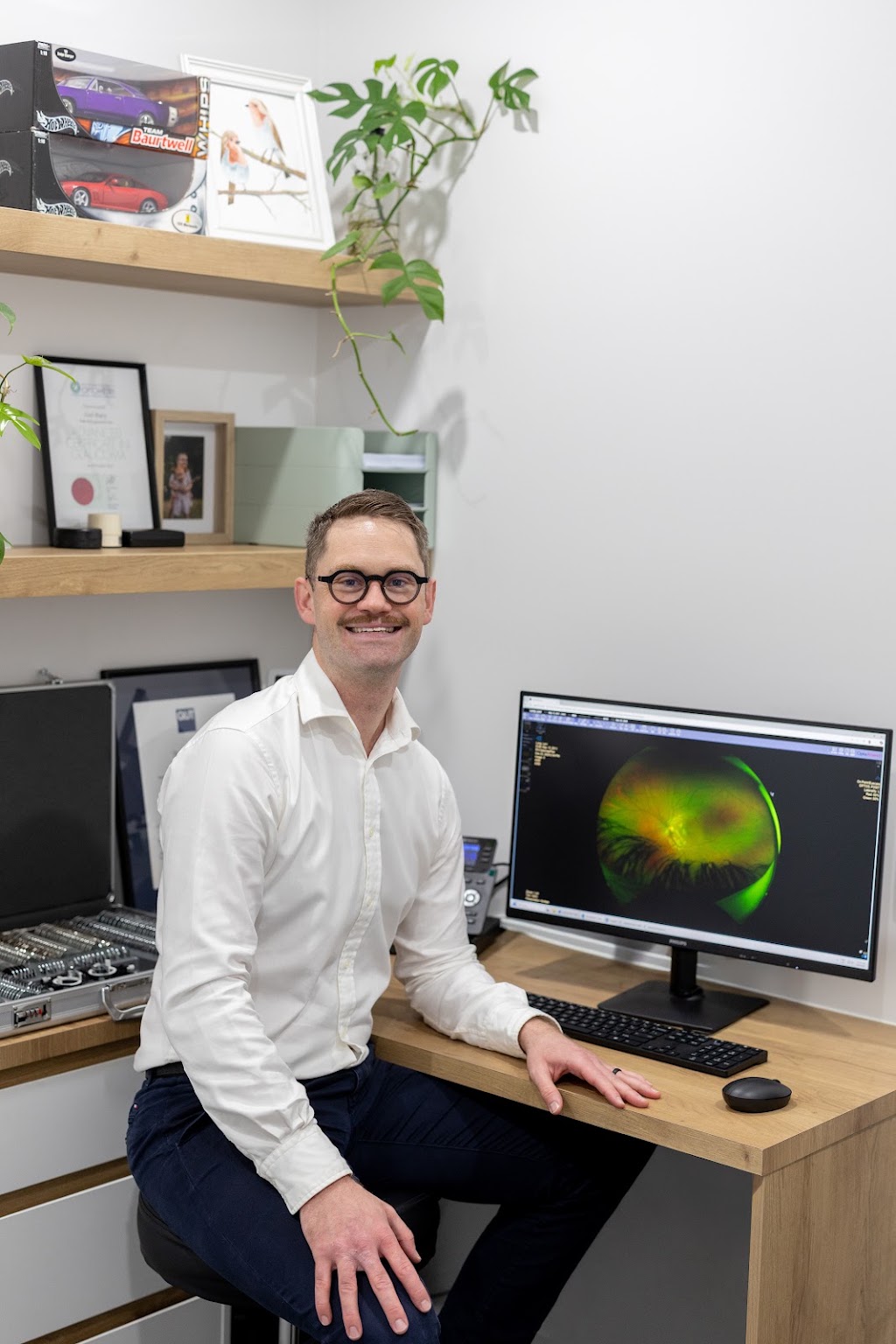 On Point Eyecare | 14 Discovery Ln, Mount Pleasant QLD 4740, Australia | Phone: (07) 4863 4781