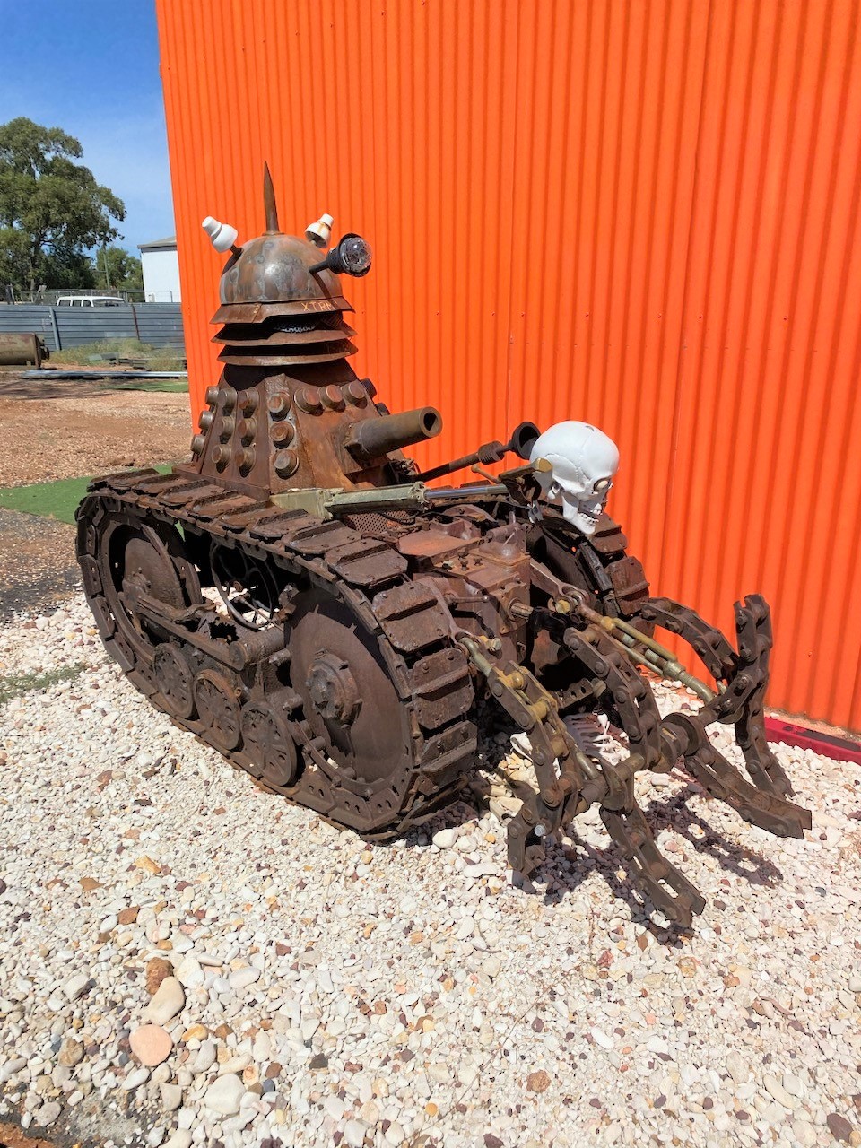 Outback Opal Putters | 14 Windlass Ave, Lightning Ridge NSW 2834, Australia | Phone: 0431 284 238