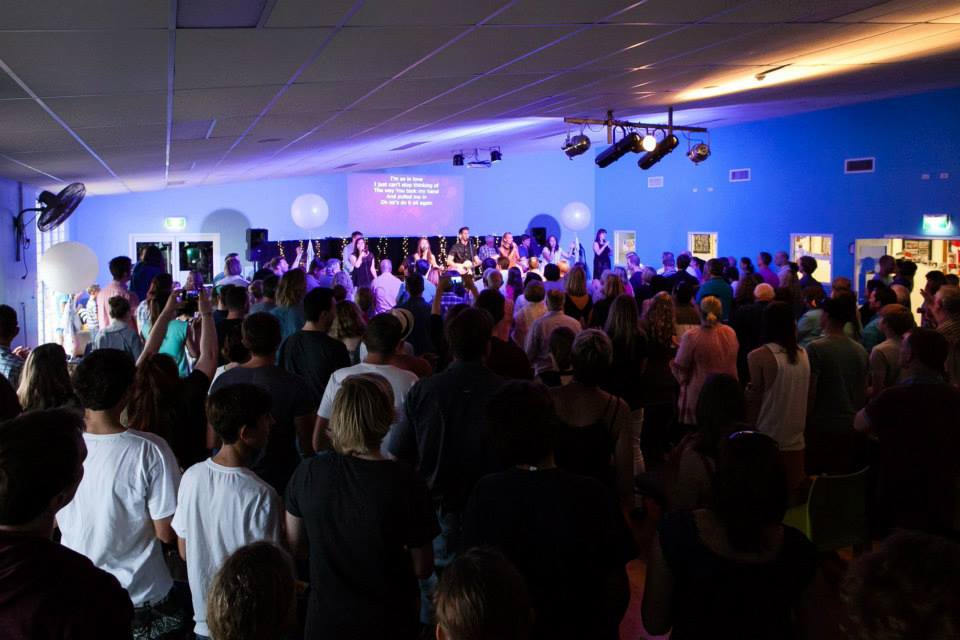 The Link Church | church | 1525 Pittwater Rd, North Narrabeen NSW 2101, Australia | 0299990475 OR +61 2 9999 0475