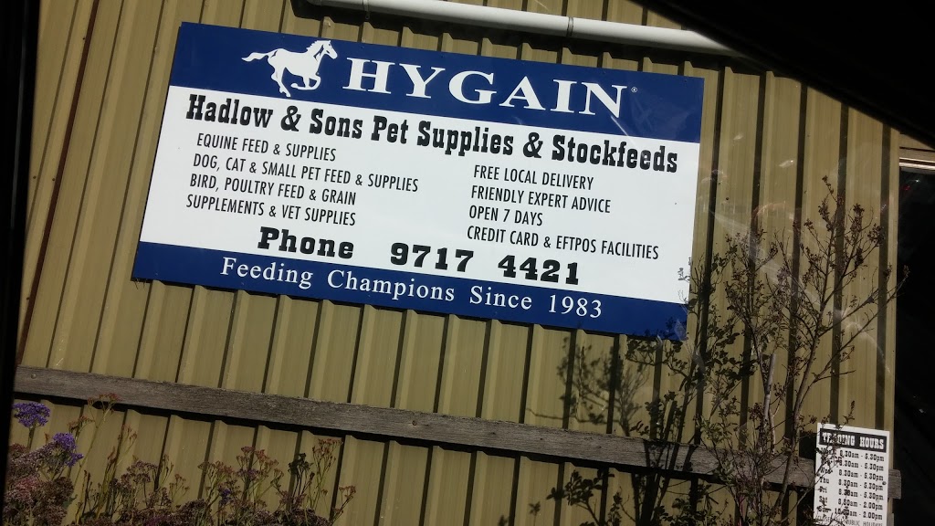 Hadlow and Sons Pet Supplies and Stockfeeds | store | Rear 920 Yan Yean Rd, Doreen VIC 3754, Australia | 0397174421 OR +61 3 9717 4421