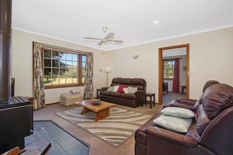 Merrivale Nut Groves | lodging | 251 Tawonga Road, Germantown VIC 3741, Australia | 0357552275 OR +61 3 5755 2275