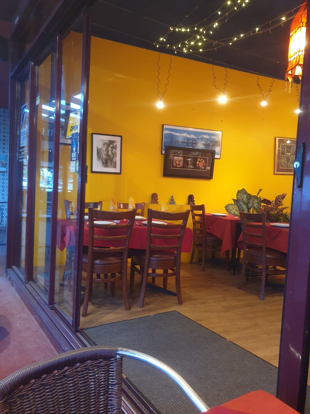Kathmandu Kitchen | restaurant | 2/106 Marine Parade, Kingscliff NSW 2487, Australia | 0266745746 OR +61 2 6674 5746