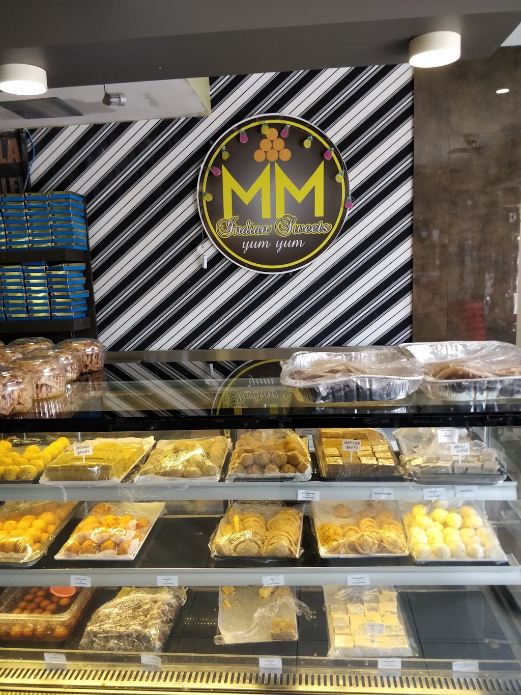Mirchh Masala Bazaar | store | 3 / 110 Logan Road, Corner of Lotus Street Brisbane, Woolloongabba QLD 4102, Australia