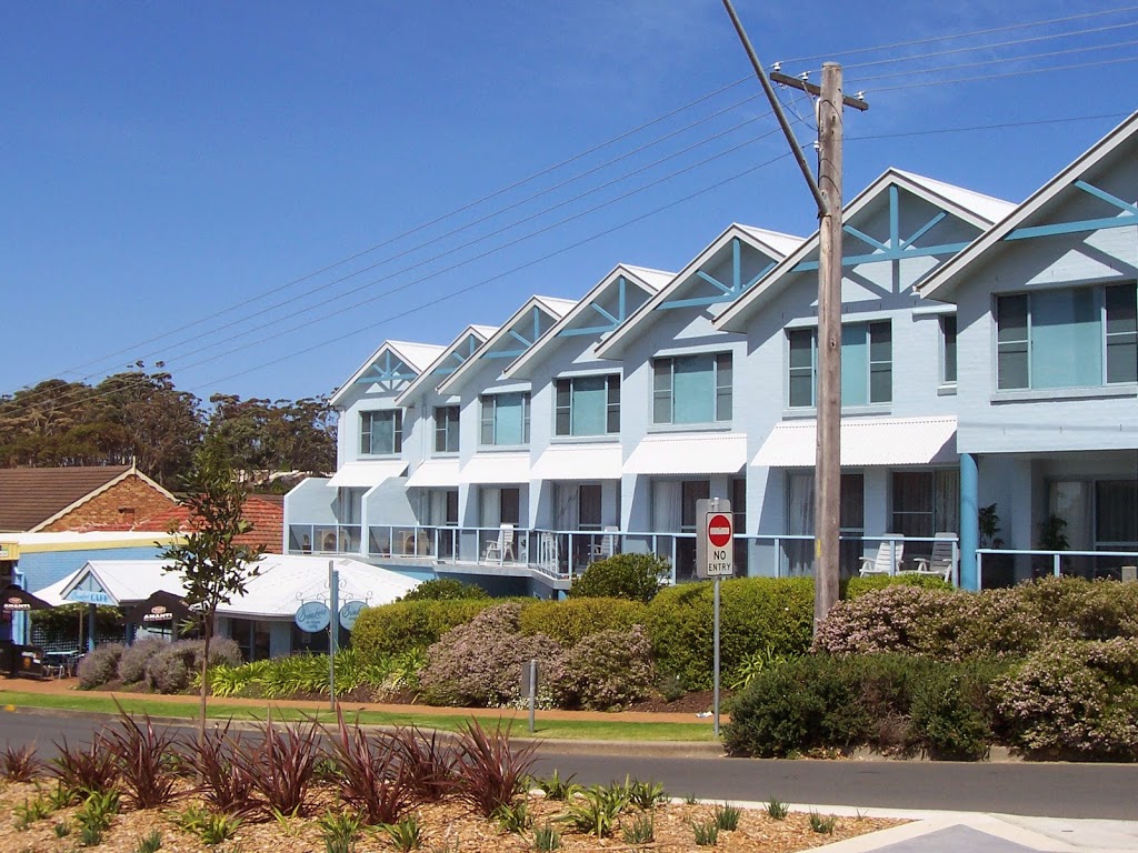 Breakers Apartments Mollymook | 62 Ocean St, Mollymook NSW 2539, Australia | Phone: (02) 4454 2154