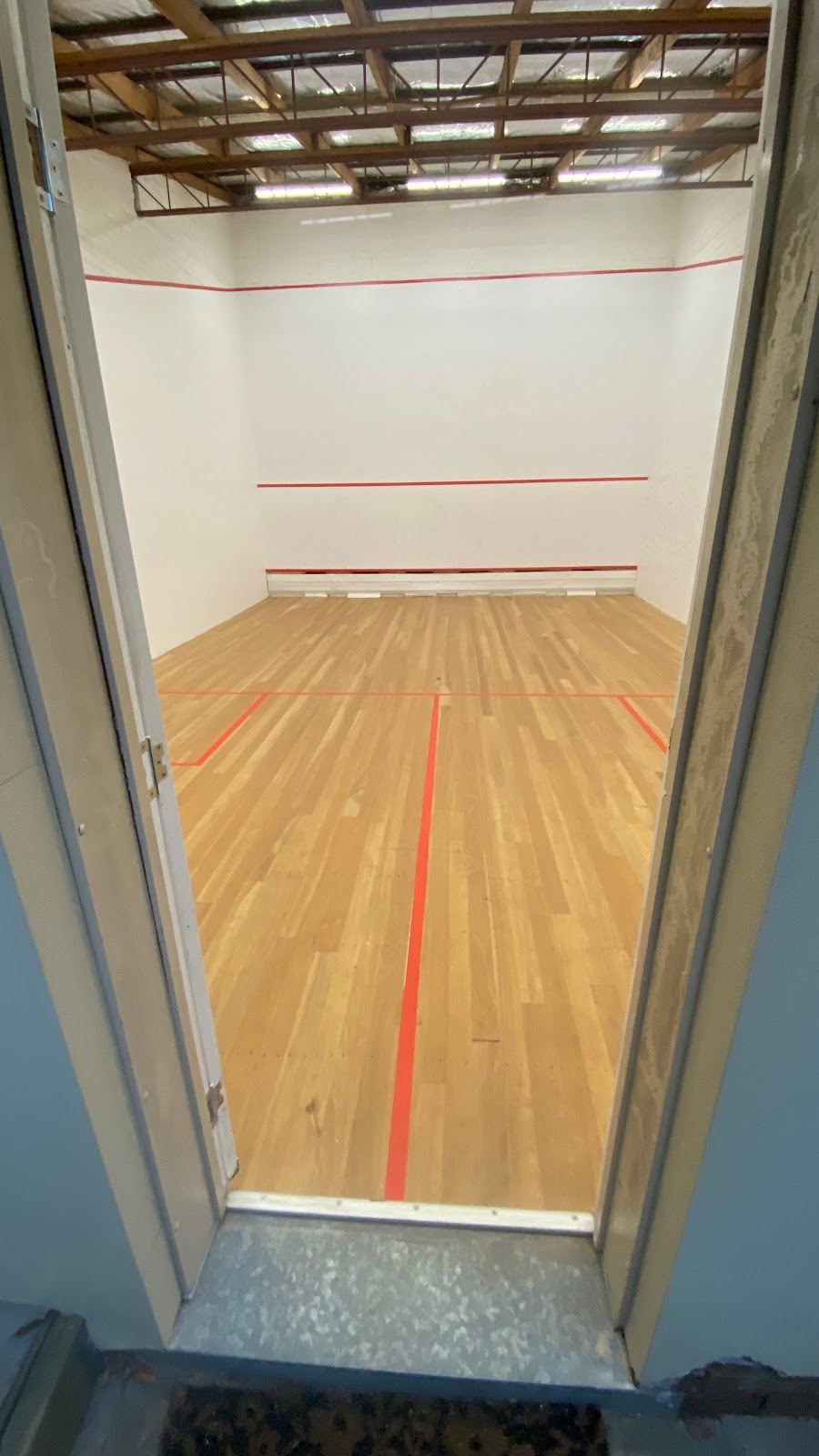 Rowbotham Street Squash Court | 166 Rowbotham St, Middle Ridge QLD 4350, Australia | Phone: 0493 639 178