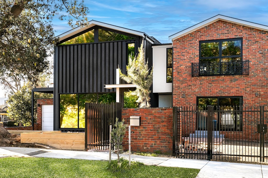 MC Custom Builds Pty Ltd | 25 Wright Rd, Garfield North VIC 3814, Australia | Phone: 0400 144 259