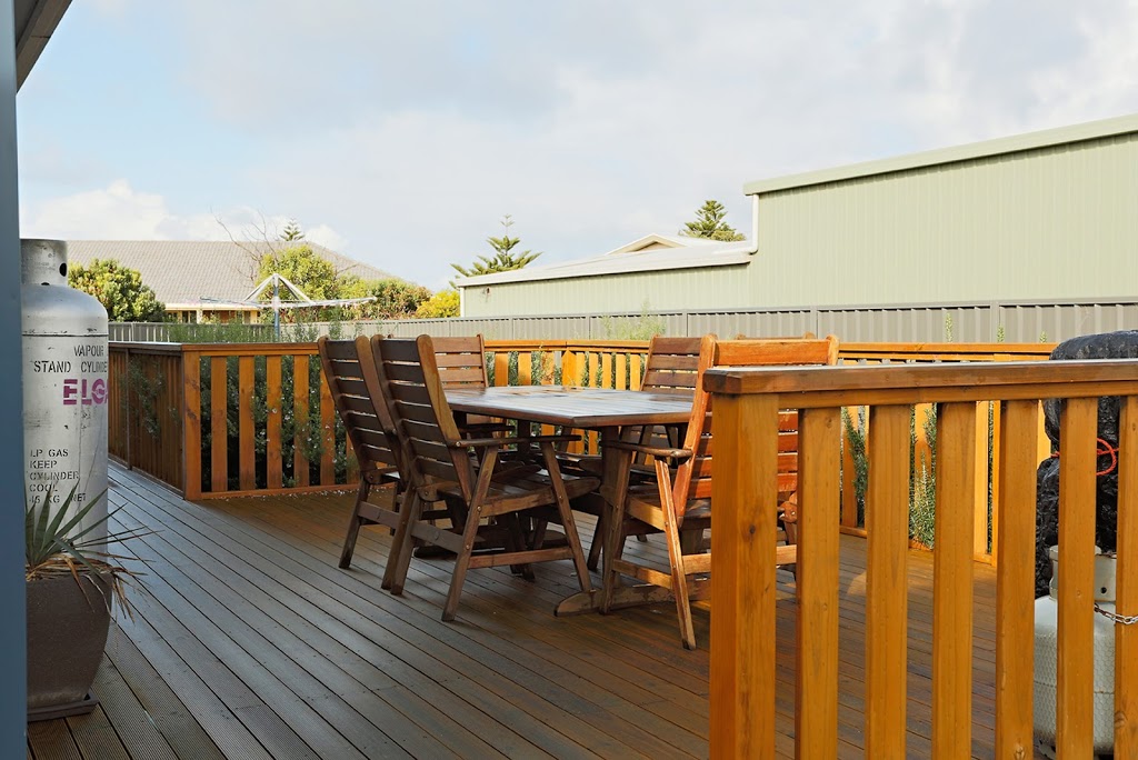 Blue Fin Holiday Homes | lodging | 7 Shell Dr, Port Macdonnell SA 5291, Australia | 0417855280 OR +61 417 855 280