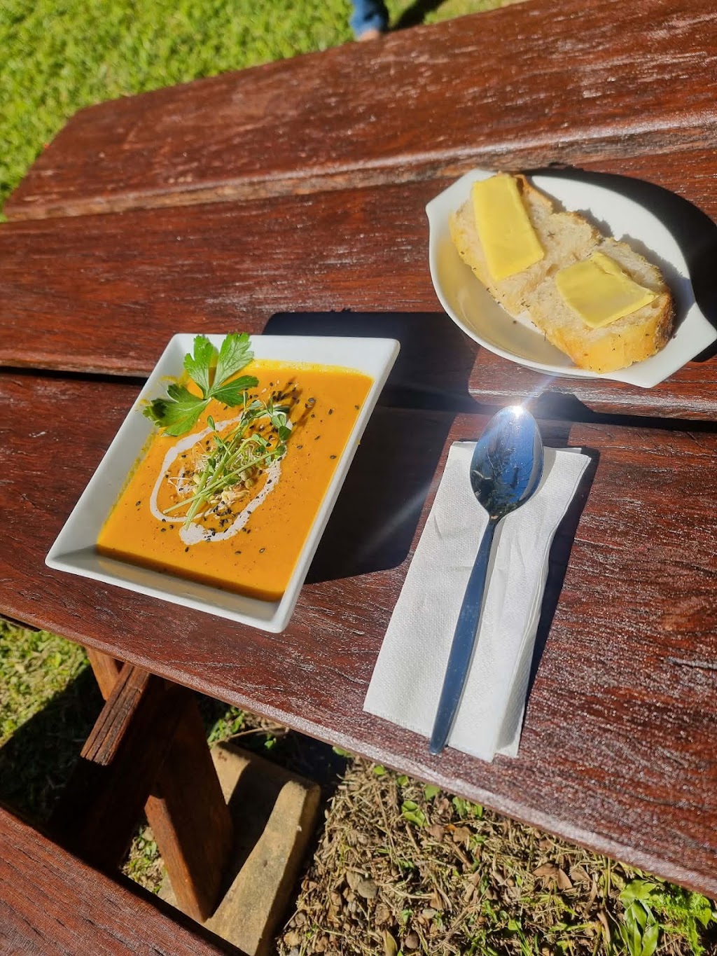 Firefly Lodge | 3175 Nerang Murwillumbah Rd, Natural Bridge QLD 4211, Australia | Phone: 0467 628 718