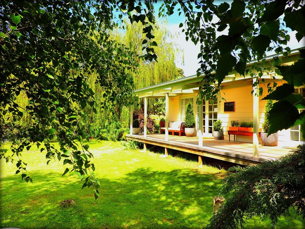 Willow Bend Cottage | lodging | 992 Coolangatta Rd, Lunawanna TAS 7150, Australia | 0418802636 OR +61 418 802 636