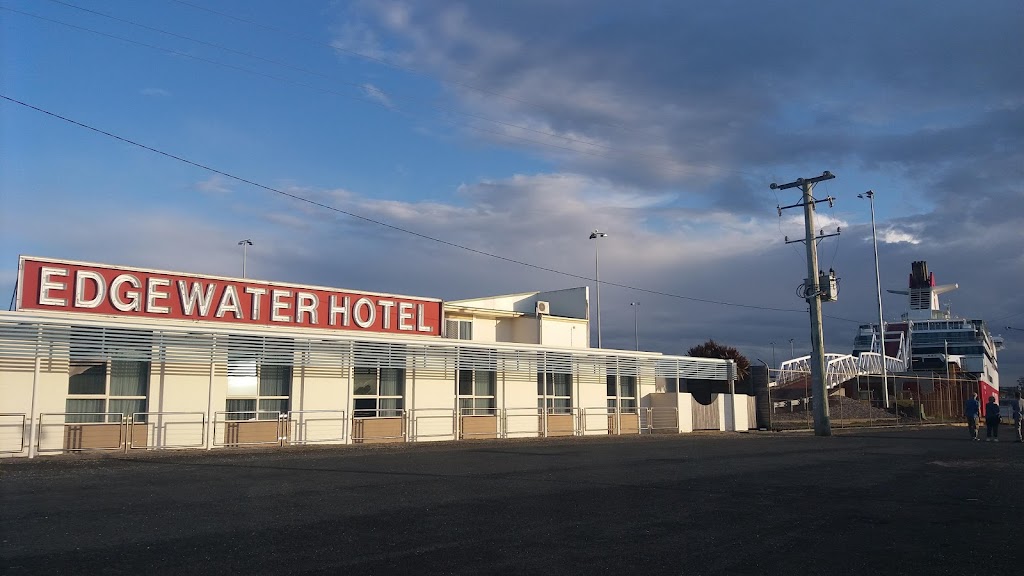 Edgewater Hotel | lodging | 4 Thomas St, East Devonport TAS 7310, Australia | 0364278441 OR +61 3 6427 8441
