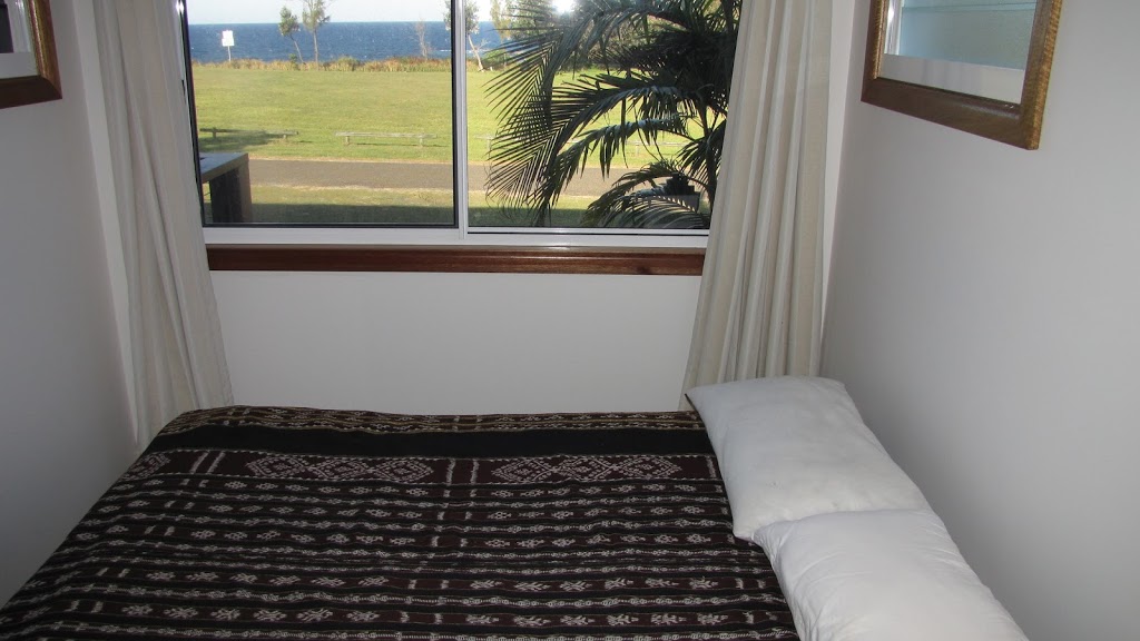 Point View Beach House | lodging | 28 Nugget St, Diggers Camp NSW 2462, Australia | 0481214498 OR +61 481 214 498