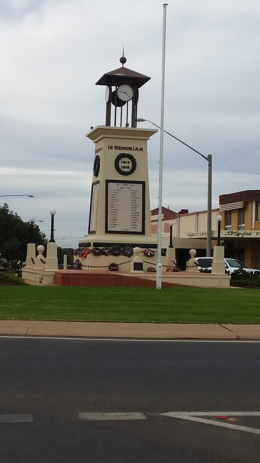 Leeton Visitors Information Centre | 10 Yanco Ave, Leeton NSW 2705, Australia | Phone: (02) 6953 6481