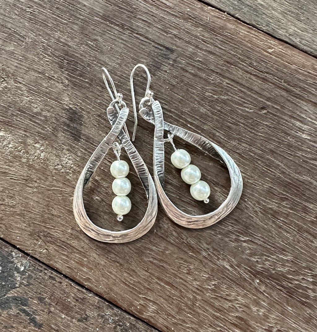 Jo Jackson Designs | 1 Natures Cl, Currumbin Valley QLD 4223, Australia | Phone: 0408 541 968