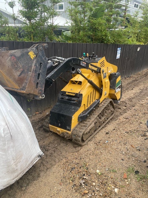 R&J Cronin Equipment Hire | Unit 2/62 Advantage Ave, Morisset NSW 2264, Australia | Phone: 0407 121 061