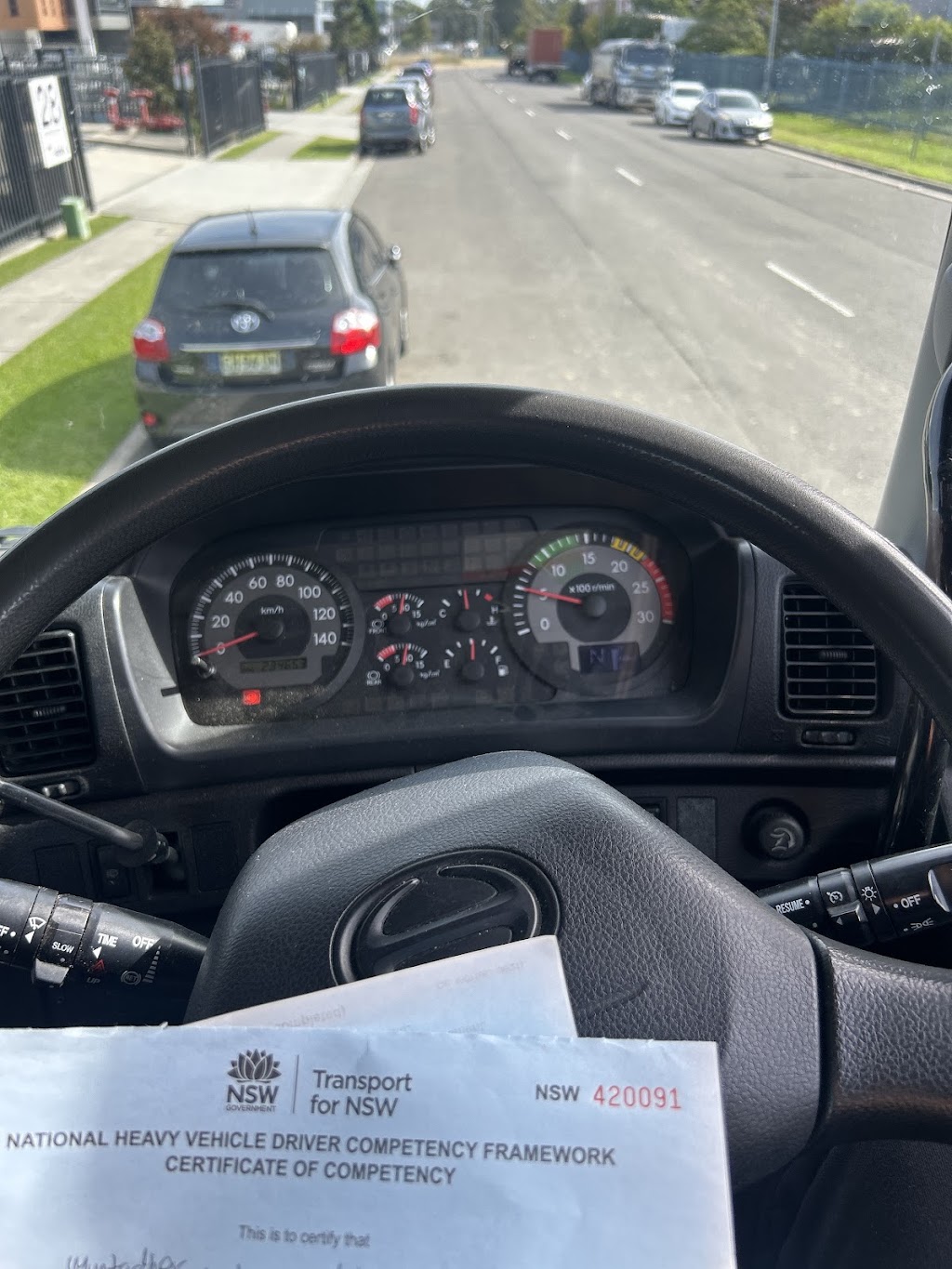 Quang Thanh Cong Truck Driving School | 90 Yarrawa St, Prestons NSW 2170, Australia | Phone: 0412 322 739