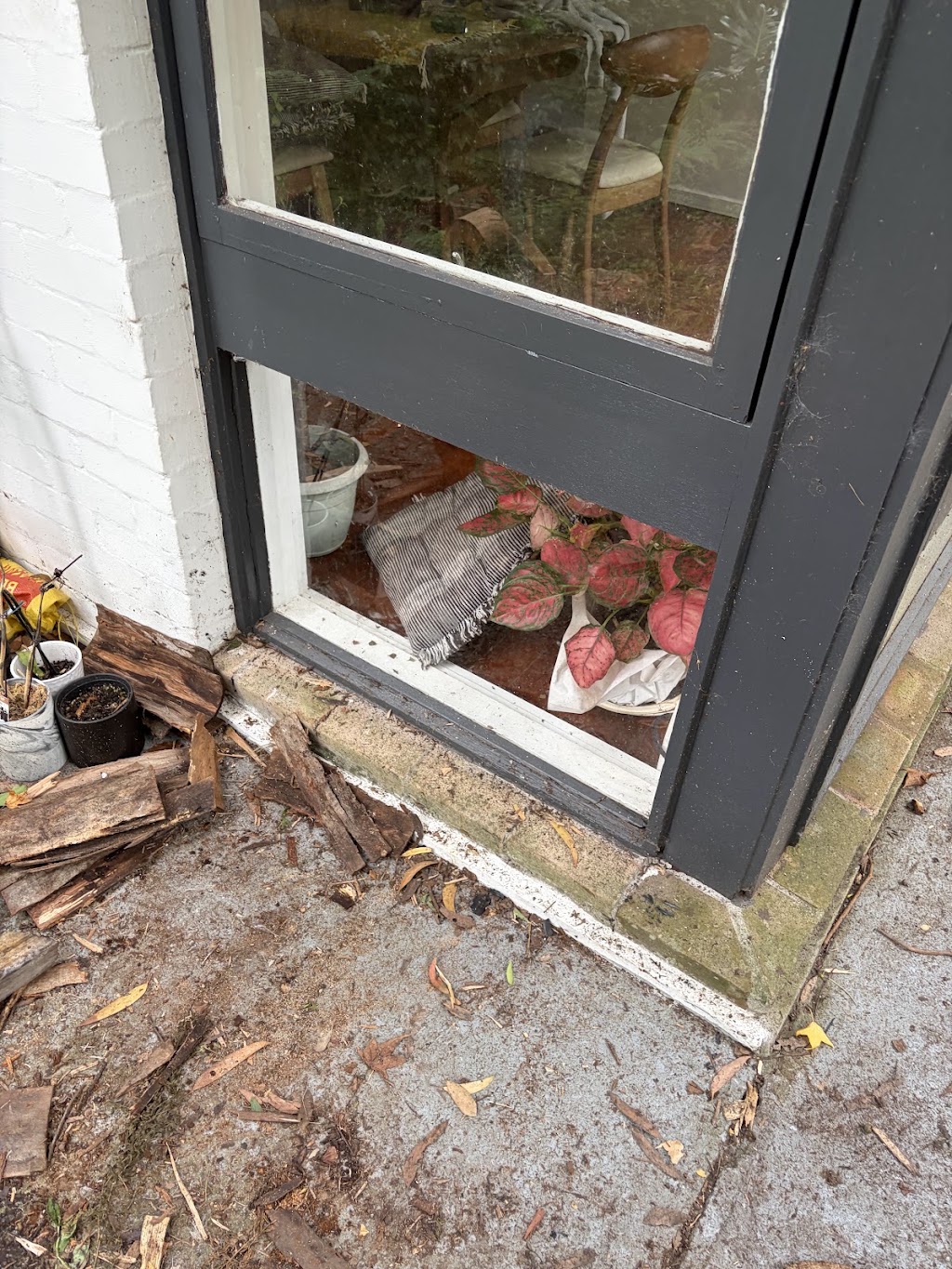 Magnitude Glass Repairs Windows & Doors | 1 Alan St, Box Hill NSW 2765, Australia | Phone: 0485 903 572