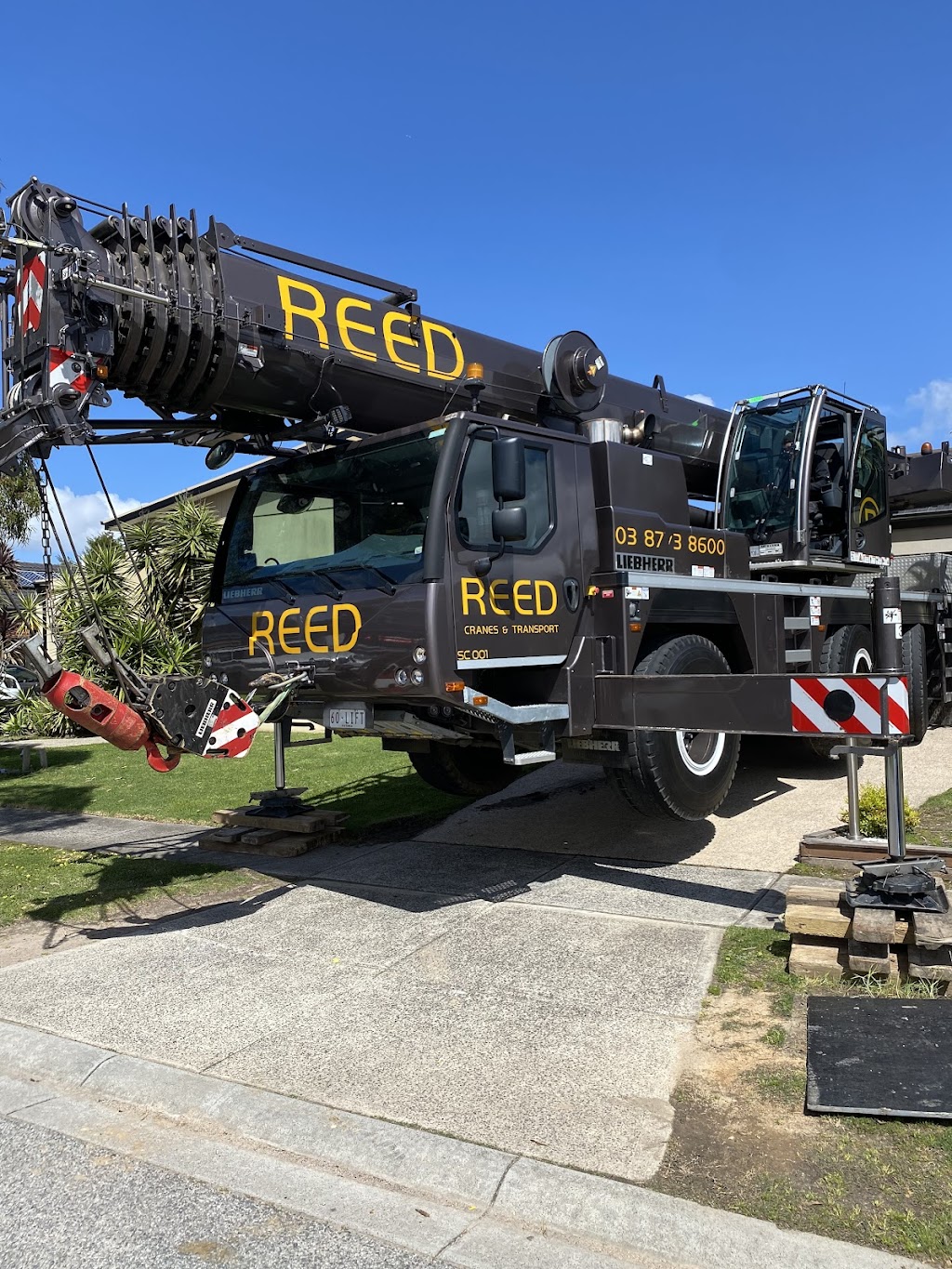 Reed Cranes & Transport. Inc Tarrant Group | 23 Keppler Cct, Seaford VIC 3198, Australia | Phone: (03) 8773 8600