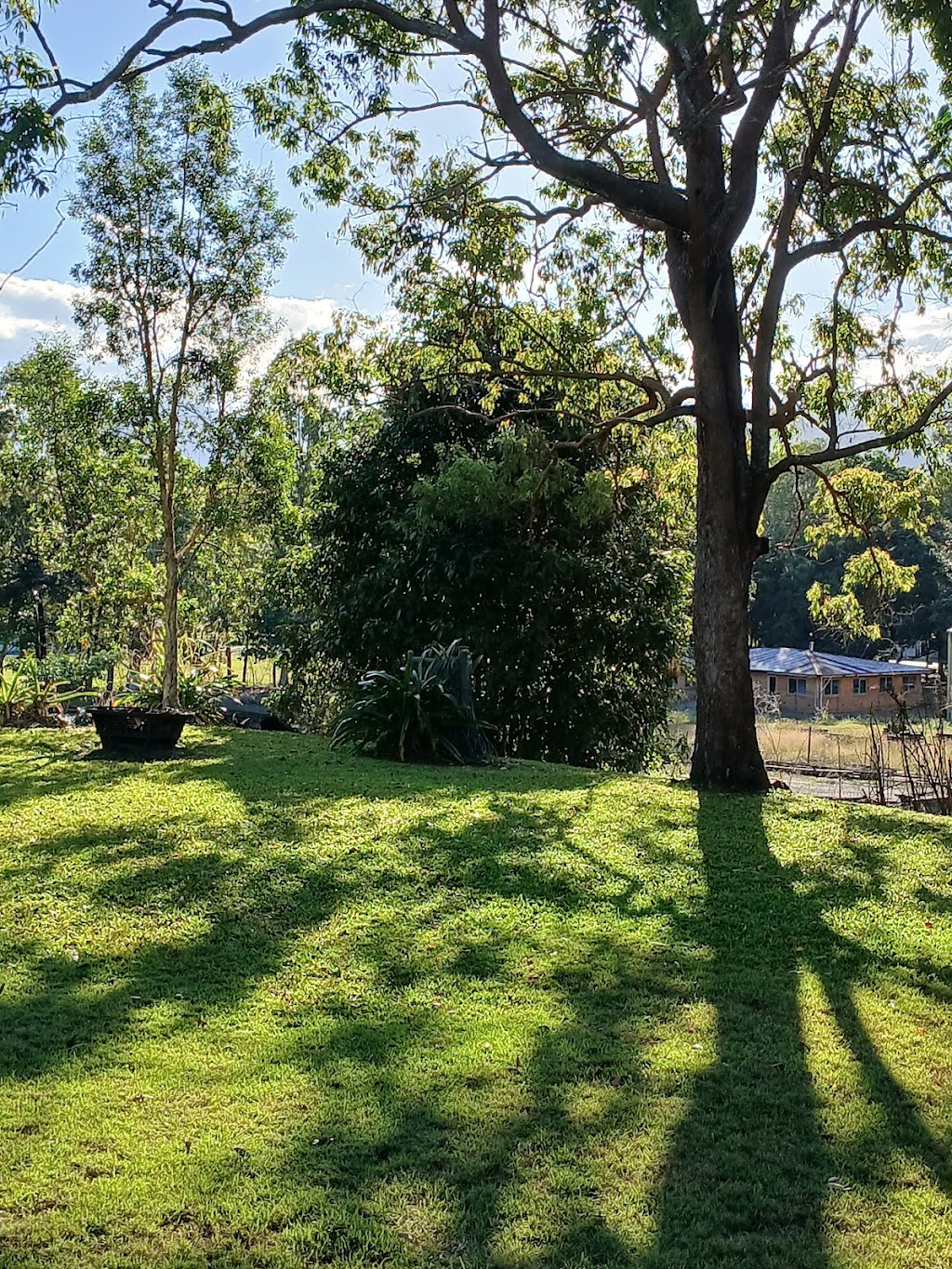 Rural Fire Service, Finch Hatton | 33 Anzac Parade, Finch Hatton QLD 4756, Australia | Phone: (07) 4967 4357
