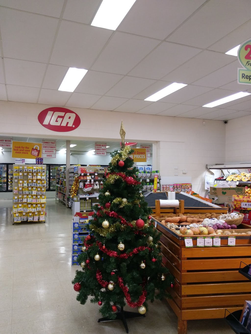 IGA Ravenshoe | meal takeaway | 51 Grigg St, Ravenshoe QLD 4888, Australia | 0740976168 OR +61 7 4097 6168