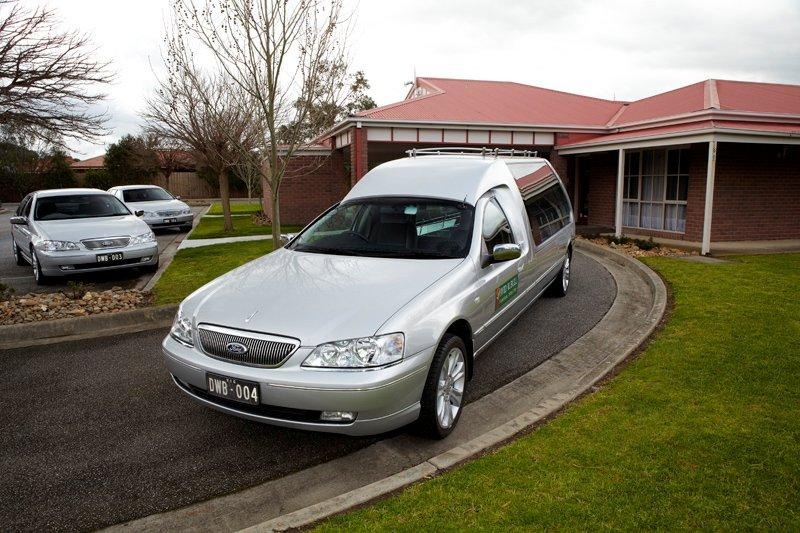 David W Bull Family Funerals | 190 Princes Hwy, Pakenham VIC 3810, Australia | Phone: (03) 5941 4888