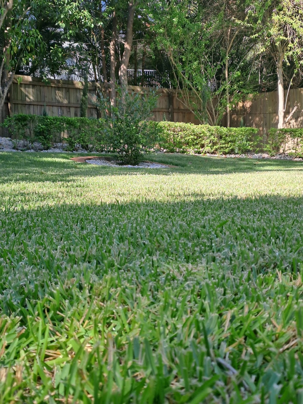 Lawrance Mowing and Maintenance | 11A Holmes St, North Ipswich QLD 4305, Australia | Phone: 0450 746 308