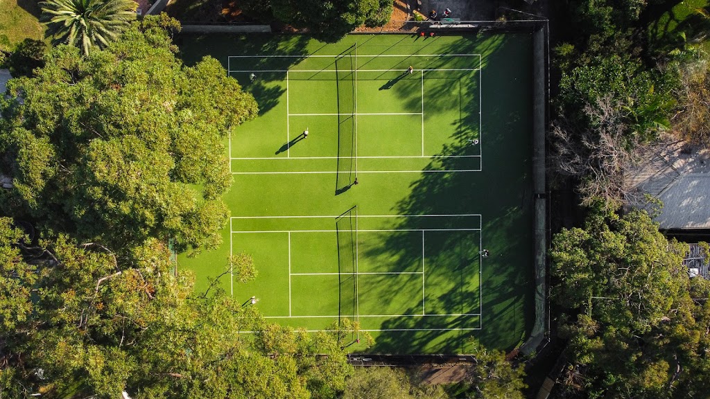 Castlecrag Tennis Club | Cortile Reserve Walkway Between House 9 and, 11 The Parapet, Castlecrag NSW 2068, Australia | Phone: 0428 642 390