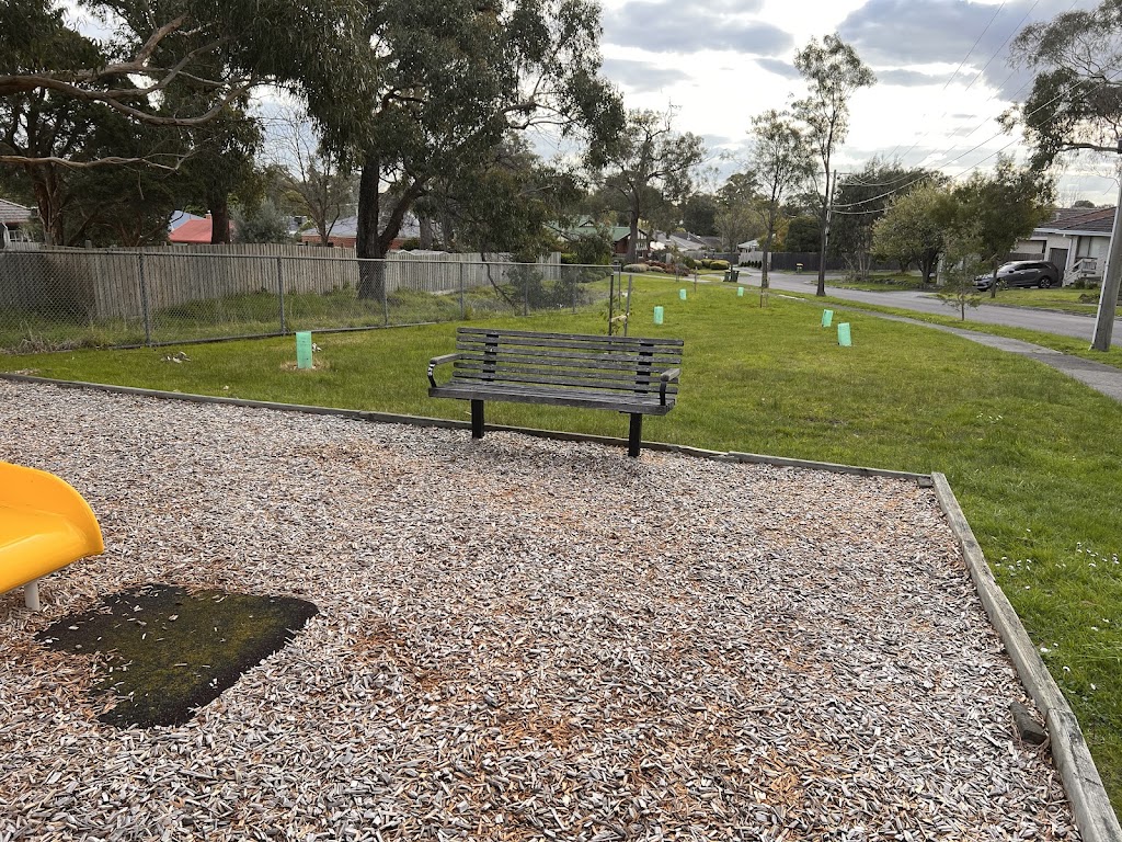 Chatham Avenue Playground | 10 Chatham Ave, Ferntree Gully VIC 3156, Australia | Phone: (03) 9758 1089