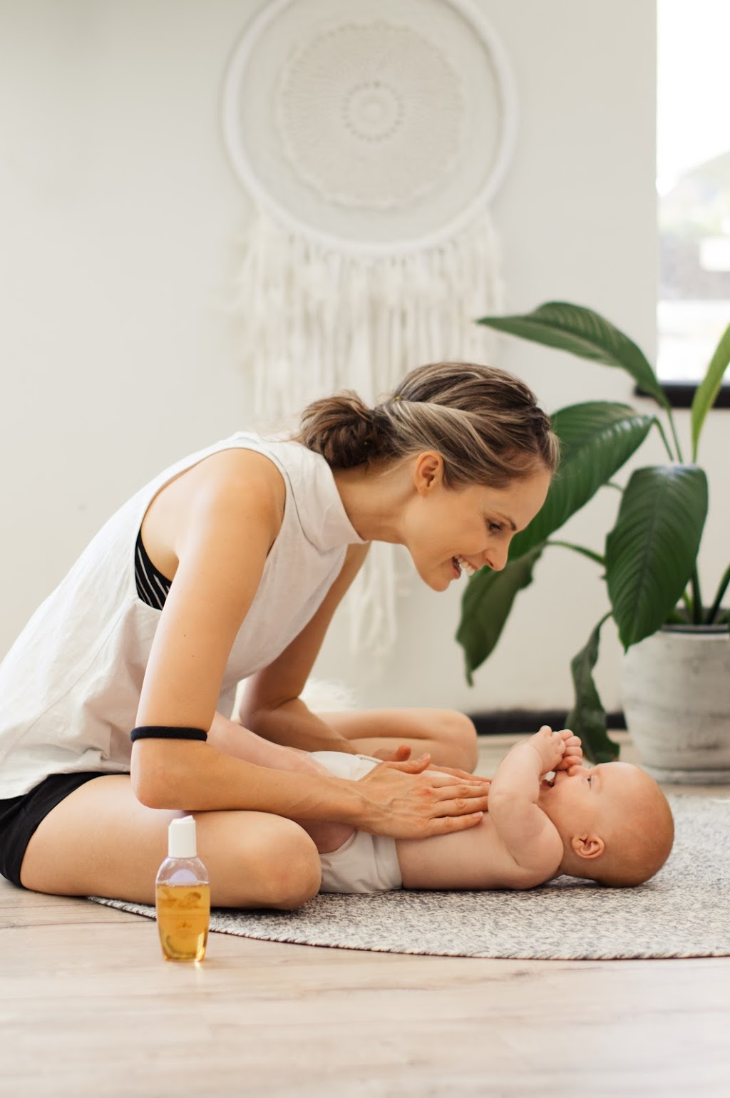Baby Massage Perth | clothing store | Marmion Ave, Mullaloo WA 6027, Australia | 0404766656 OR +61 404 766 656
