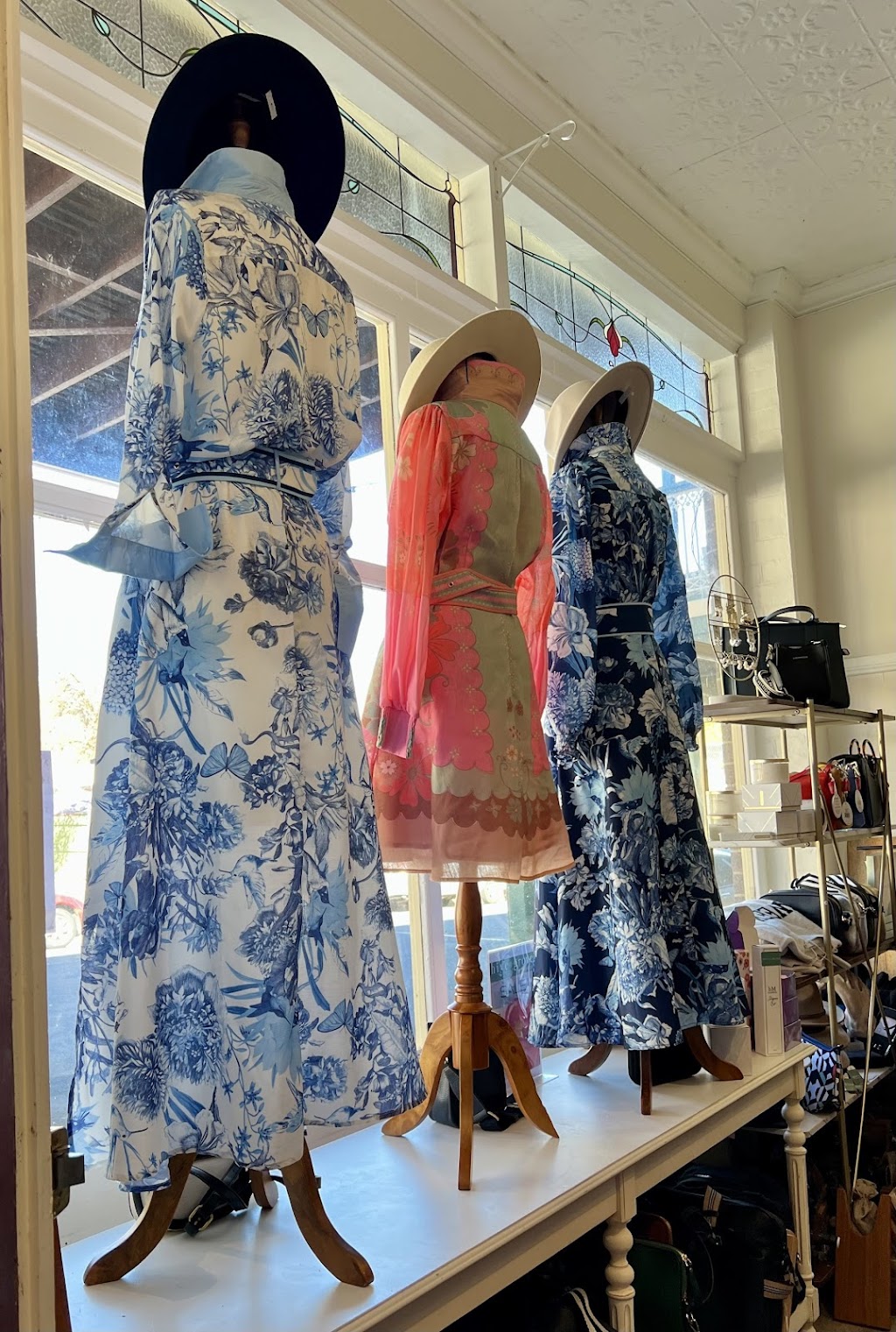 Hive Grove | 5A Pym St, Millthorpe NSW 2798, Australia | Phone: 0448 897 778