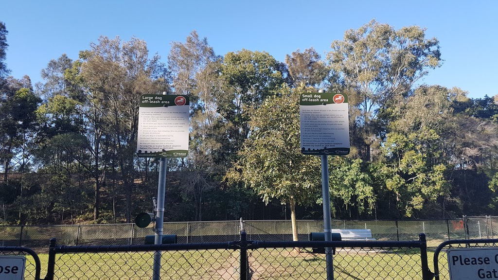 Redlands Softball Park Dog offleash Park | park | 68 Sturgeon St, Ormiston QLD 4160, Australia