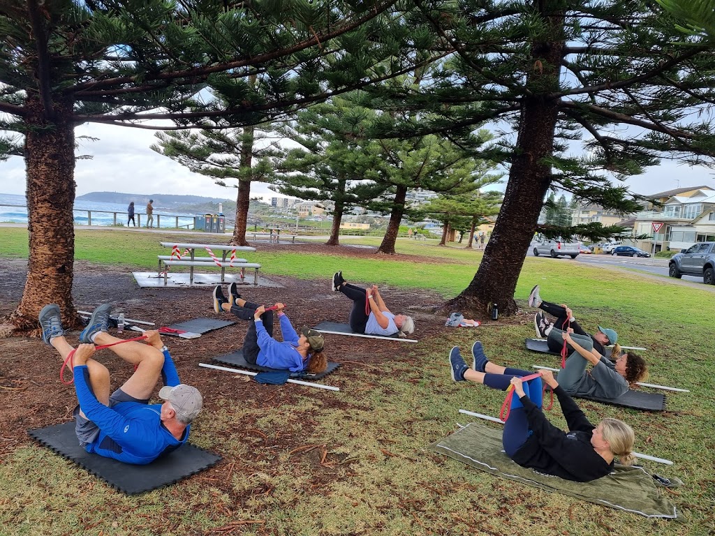 Sticks & Towels | Curl Curl Parade, Curl Curl NSW 2096, Australia | Phone: 0430 216 149