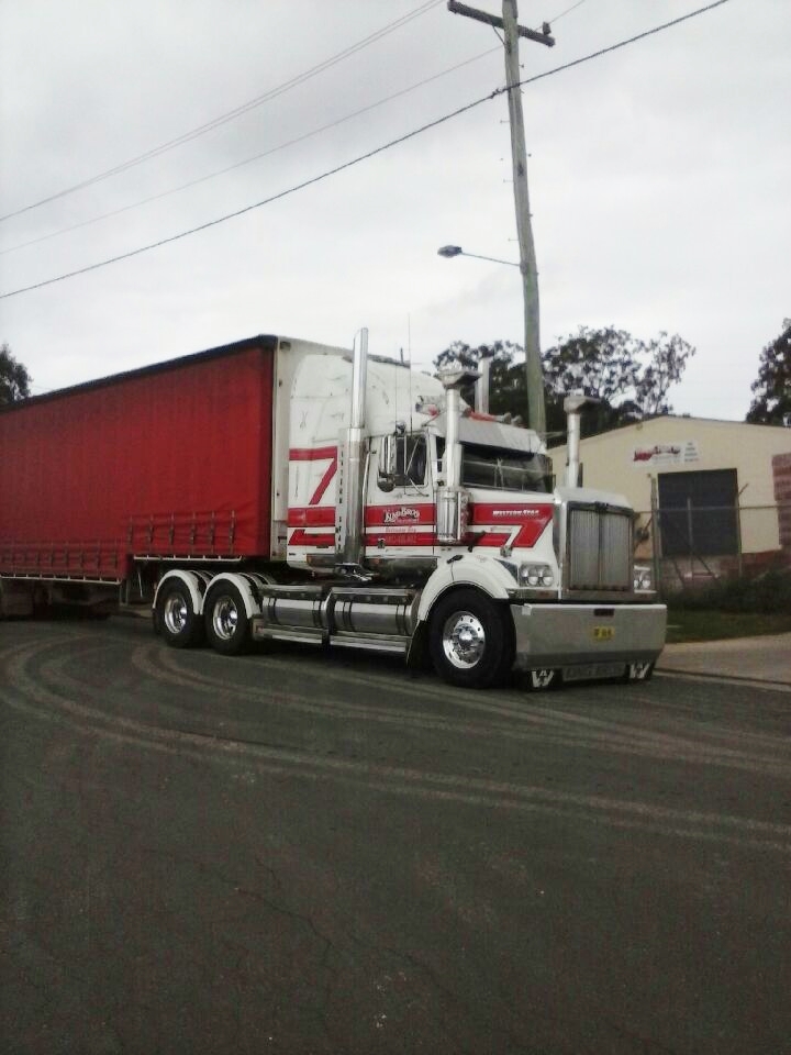King Bros Transport | moving company | 78 Shelley Rd, Moruya NSW 2537, Australia | 0244740446 OR +61 2 4474 0446