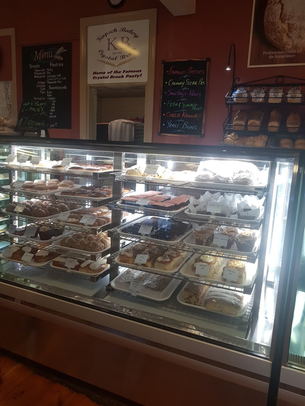 Kupsch Bakery | bakery | 46 Bowman St, Crystal Brook SA 5523, Australia | 0886362089 OR +61 8 8636 2089