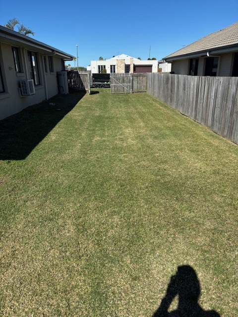 Yeppoon Lawn Maintenance | 11 Dune Cir, Lammermoor QLD 4703, Australia | Phone: 0407 903 886