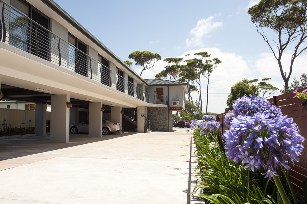 Allure on Ocean Motel (formerly Mollymook Seaspray) | lodging | 70 Ocean St, Mollymook NSW 2539, Australia | 0244555111 OR +61 2 4455 5111