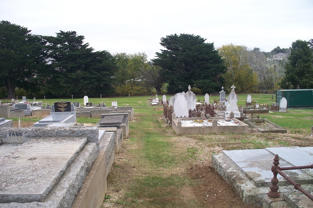 Ballan Cemetery | cemetery | Gosling St E, Ballan VIC 3342, Australia