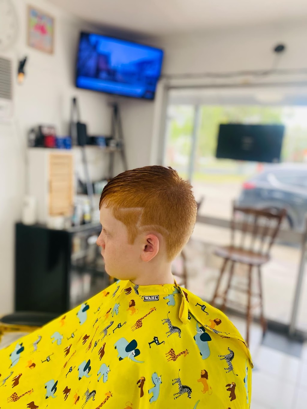 Oakey Barber Shop | 9 Toowoomba Rd, Oakey QLD 4401, Australia | Phone: 0489 050 850