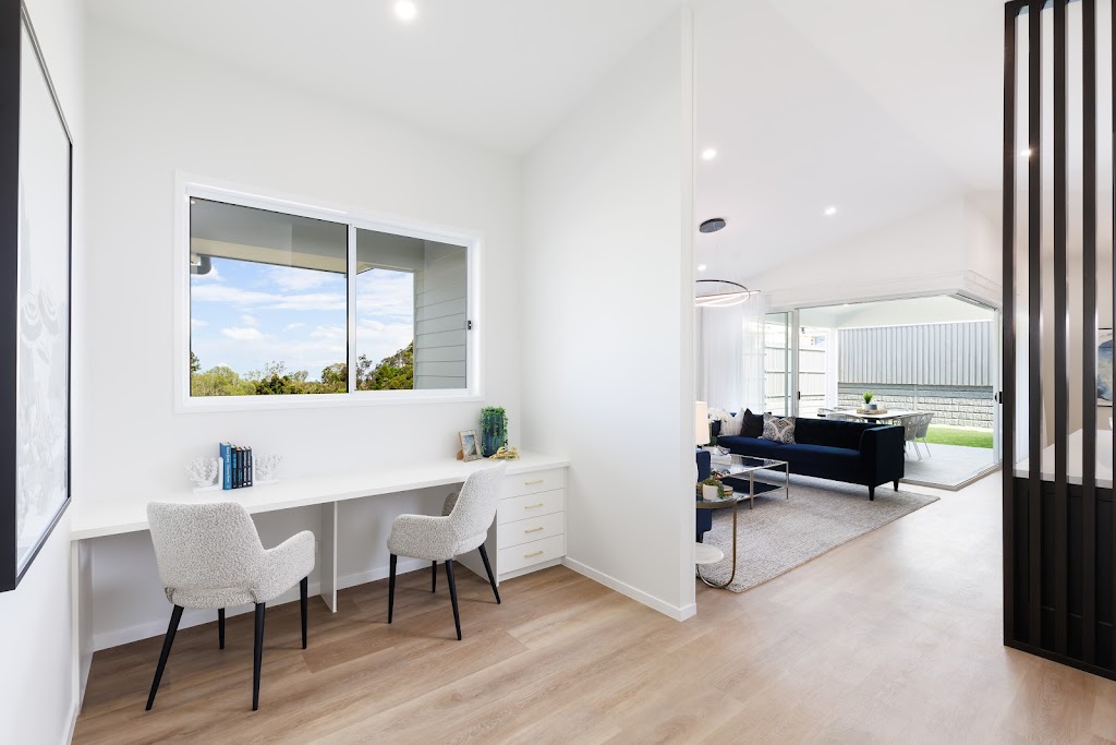 Arista Homes Display Home - Whiterock | 41 Foley Wy, White Rock QLD 4306, Australia | Phone: 0491 042 330