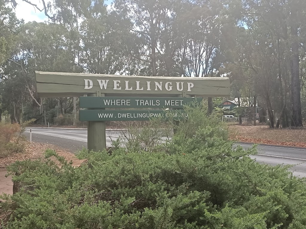 Dwellingup WA | tourist attraction | Marinup St, Dwellingup WA 6213, Australia | 0895381108 OR +61 8 9538 1108
