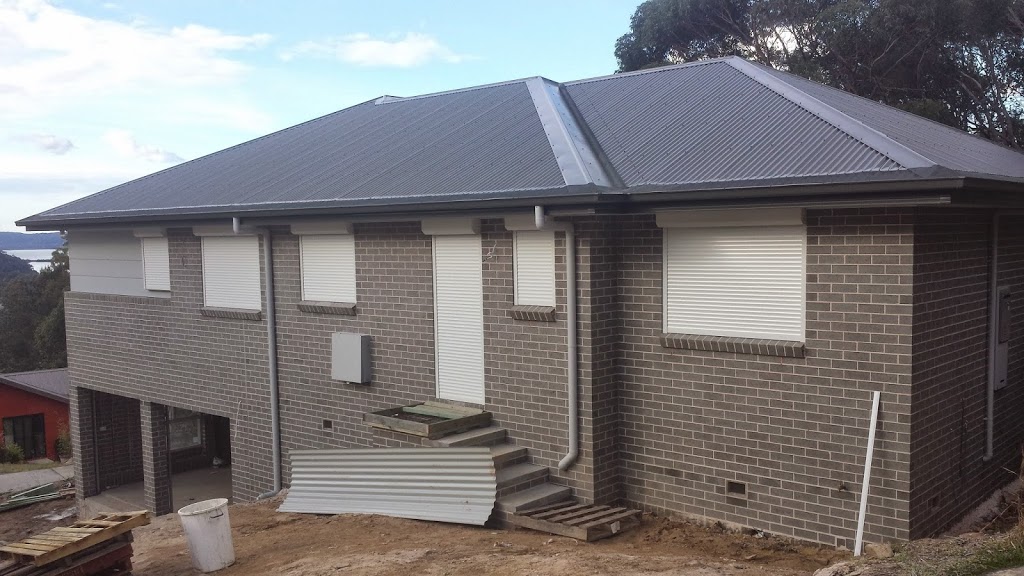 Central Coast Roller Shutters | 2/40 Greenvale Rd, Green Point NSW 2251, Australia | Phone: (02) 4362 1902