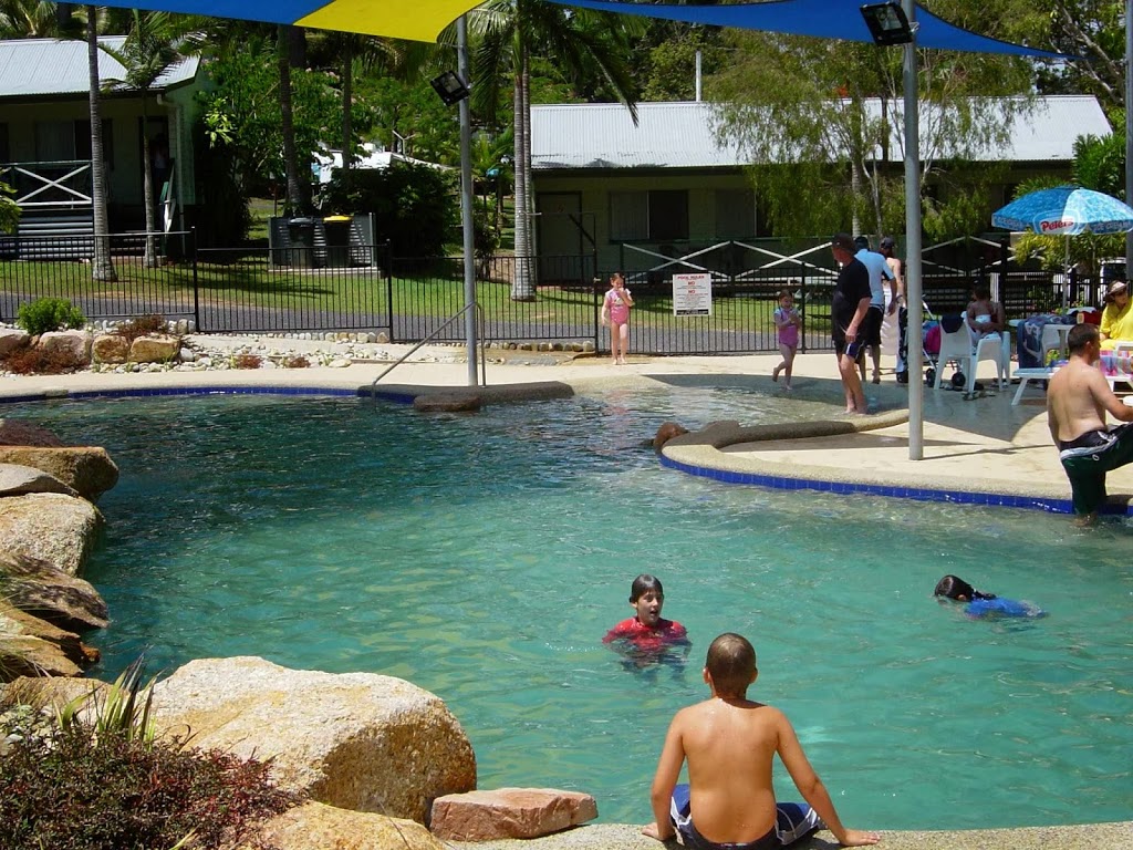 Lake Tinaroo Holiday Park | campground | 4/28 Tinaroo Falls Dam Rd, Tinaroo QLD 4872, Australia | 0740958232 OR +61 7 4095 8232